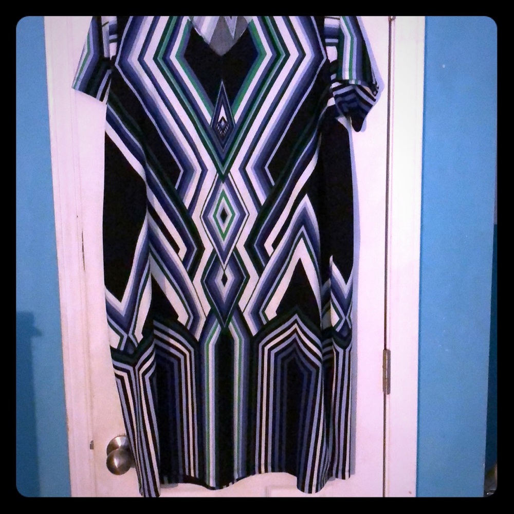 Geometric Print Shift Dress